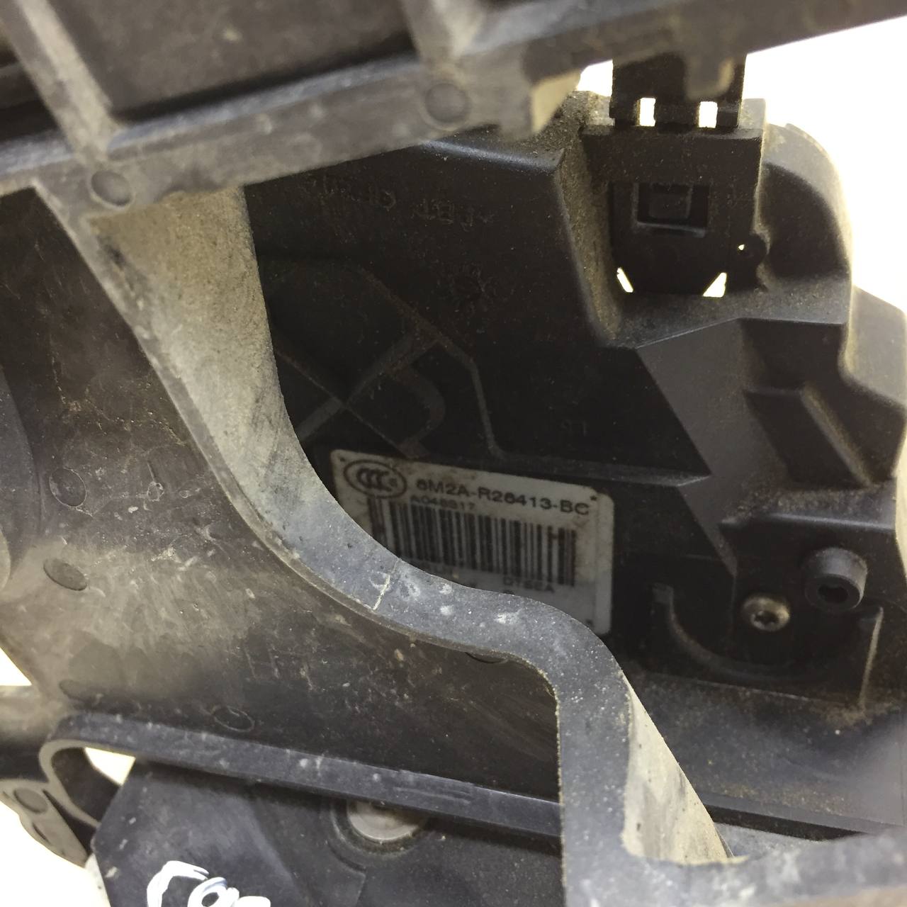 Замок двери задней левой Ford Mondeo 4 2007-2015