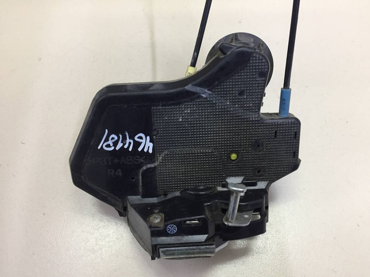 Замок двери задней правой Suzuki Grand Vitara 2005-2015