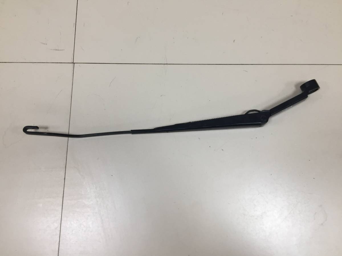 Поводок стеклоочистителя передний правый Daewoo Gentra 2013-2015