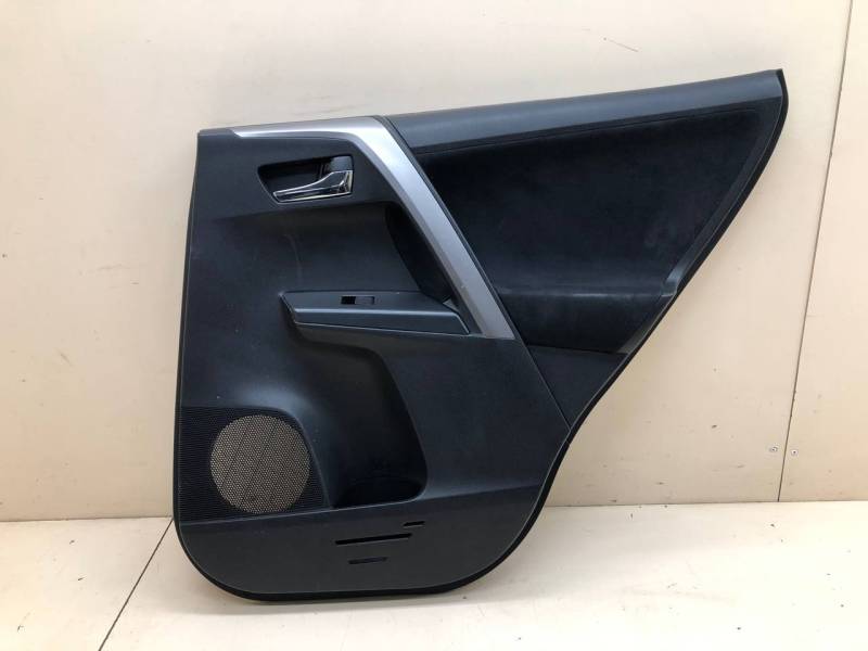 Обшивка двери задней правой Toyota Rav 4 (XA40) 2013-2019