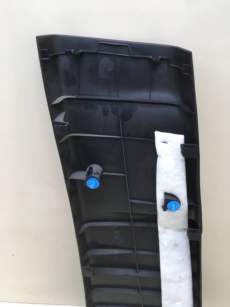 Обшивка стойки Lexus NX 200 (Z10) 2014-2021 Обшивка стойки Lexus NX 200 (Z10) 2014-2021