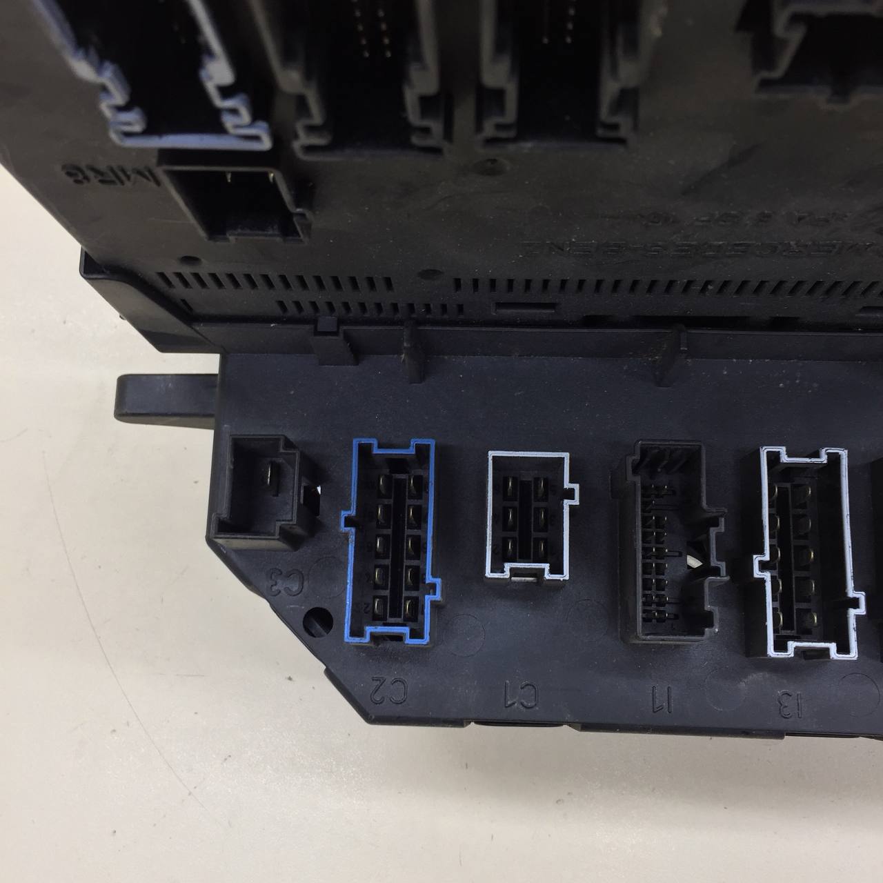 Блок предохранителей Mercedes-Benz S-Class (W221) 2005-2013