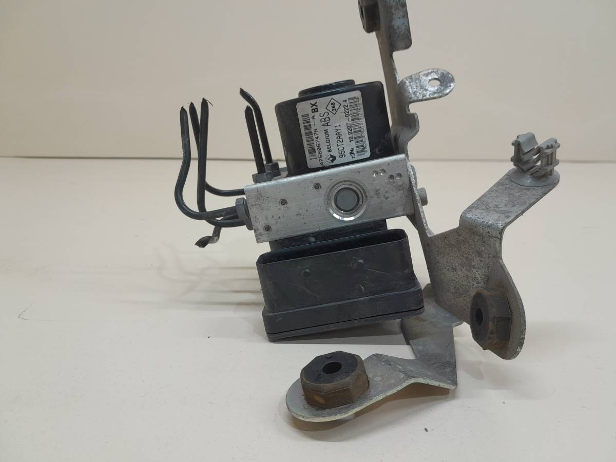 Блок ABS (насос) Renault Megane (3) 2009-2016 Блок ABS (насос) Renault Megane (3) 2009-2016