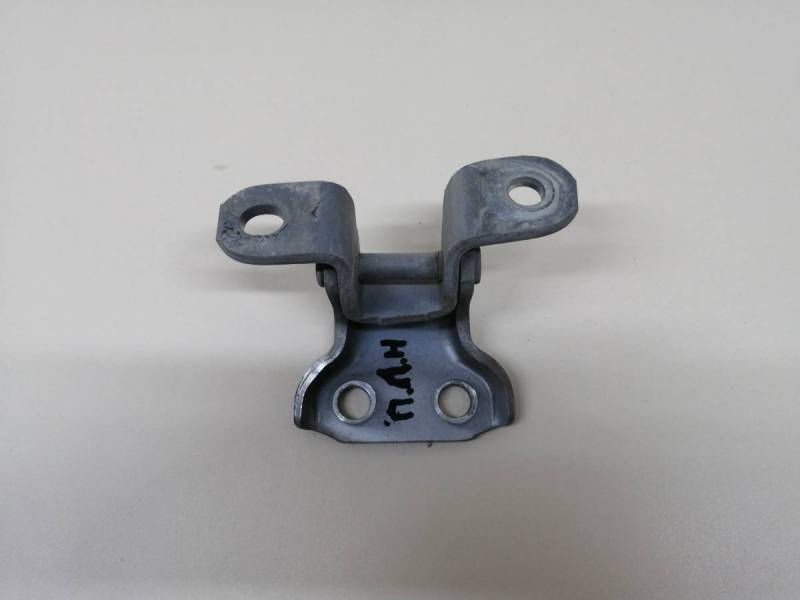 Петля двери передней левой нижняя Toyota Camry (V40) 2006-2011 Петля двери передней левой нижняя Toyota Camry (V40) 2006-2011