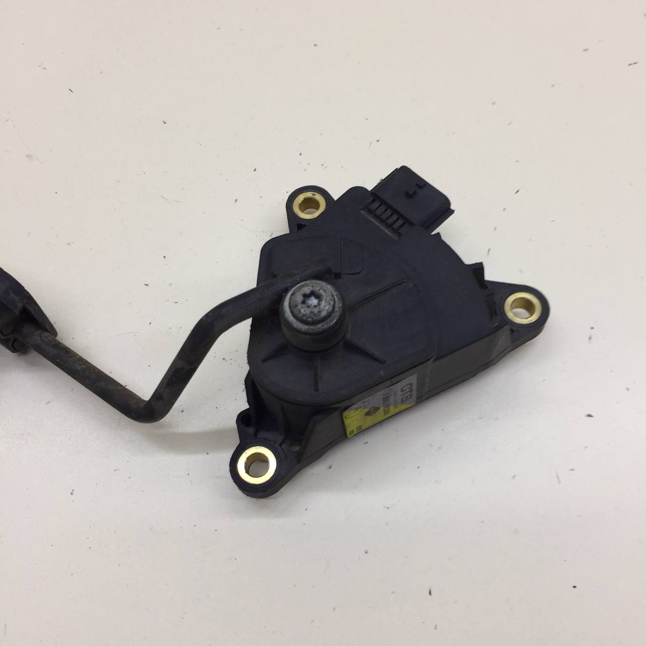 Педаль газа Nissan Tiida (C11) 2007-2014 Педаль газа Nissan Tiida (C11) 2007-2014