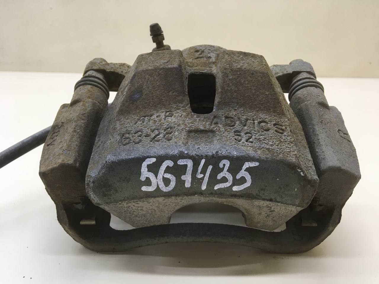 Суппорт передний правый Toyota Rav 4 (A30) 2006-2013