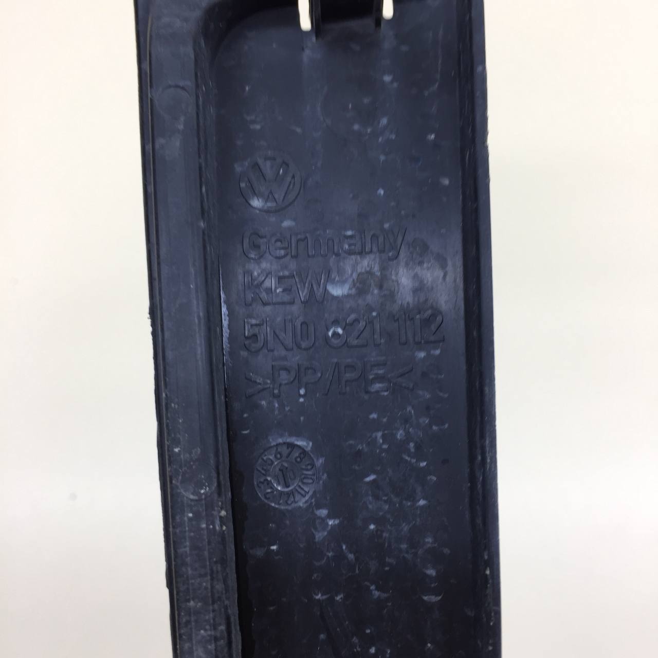 Пыльник (кузов наружные) Volkswagen Tiguan (5N1) 2007-2011