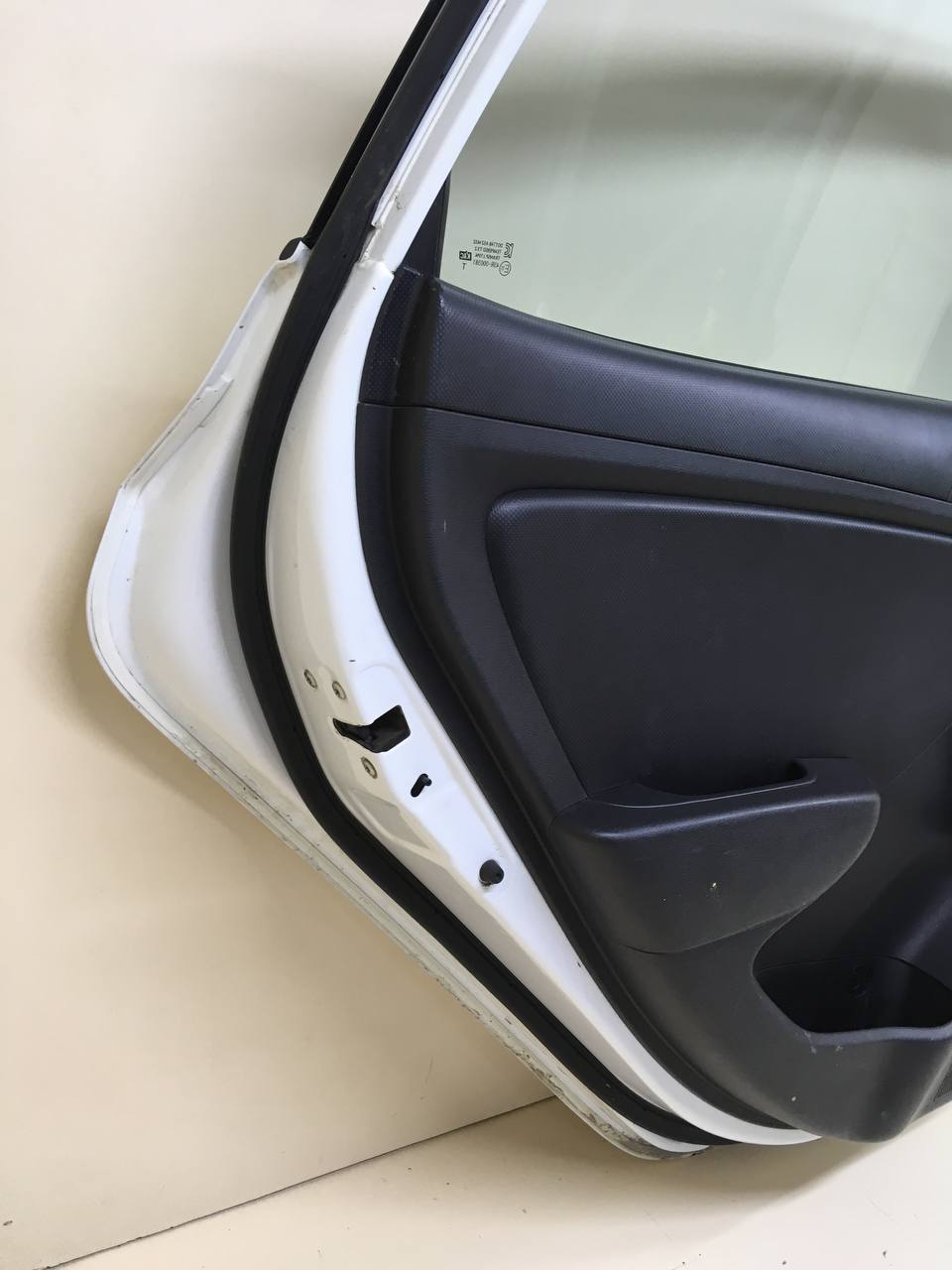 Дверь задняя левая Hyundai Solaris (RB) 2010-2017 Дверь задняя левая Hyundai Solaris (RB) 2010-2017