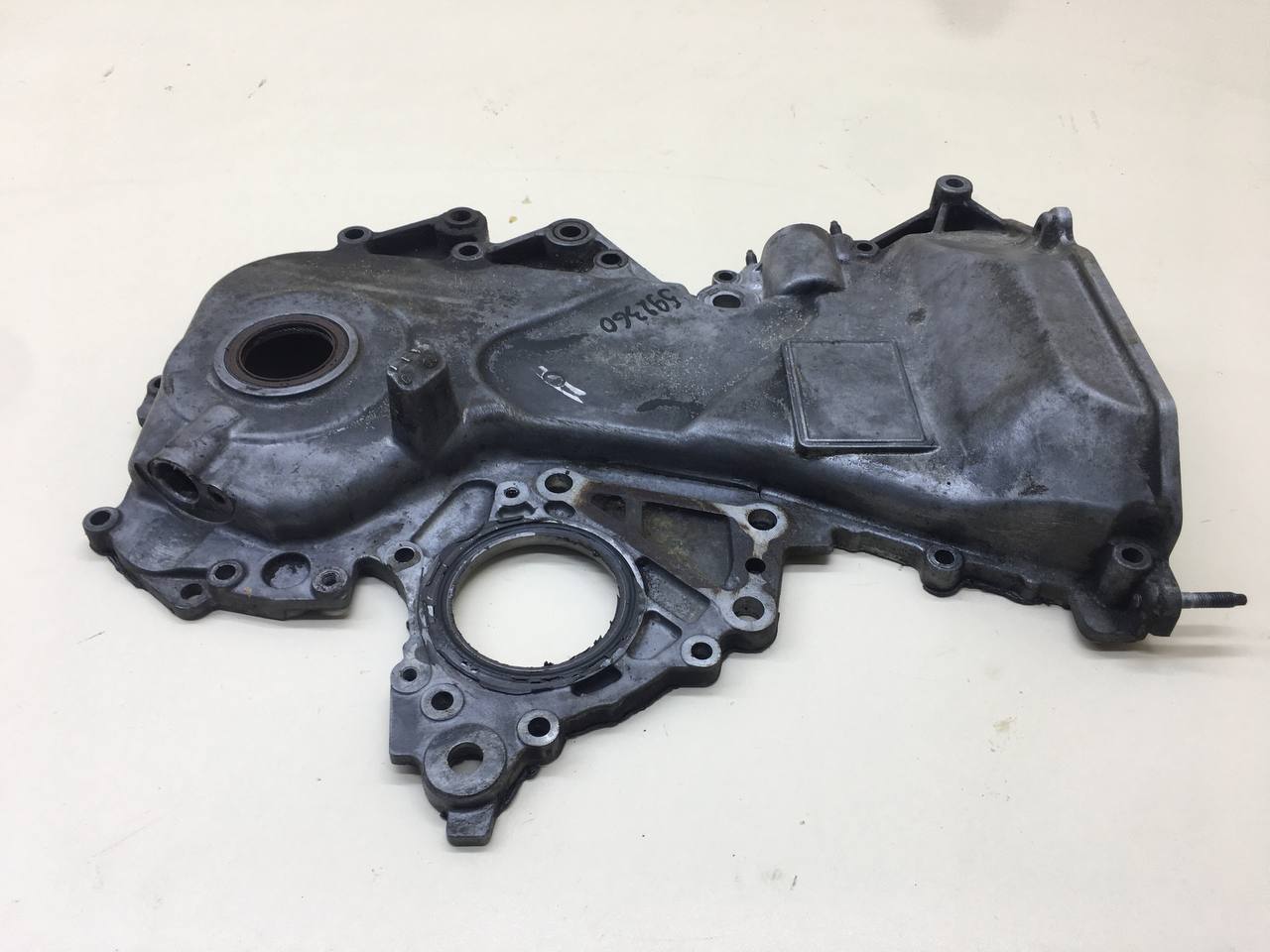 Крышка двигателя передняя Toyota Corolla E120 2001-2007 Крышка двигателя передняя Toyota Corolla E120 2001-2007