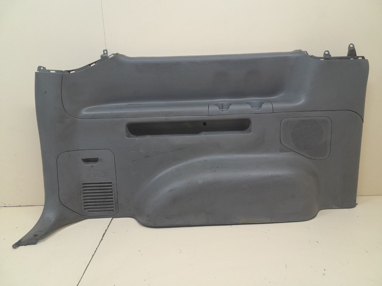 Обшивка багажника Hyundai Starex H1/Grand Starex 2007> Обшивка багажника Hyundai Starex H1/Grand Starex 2007>