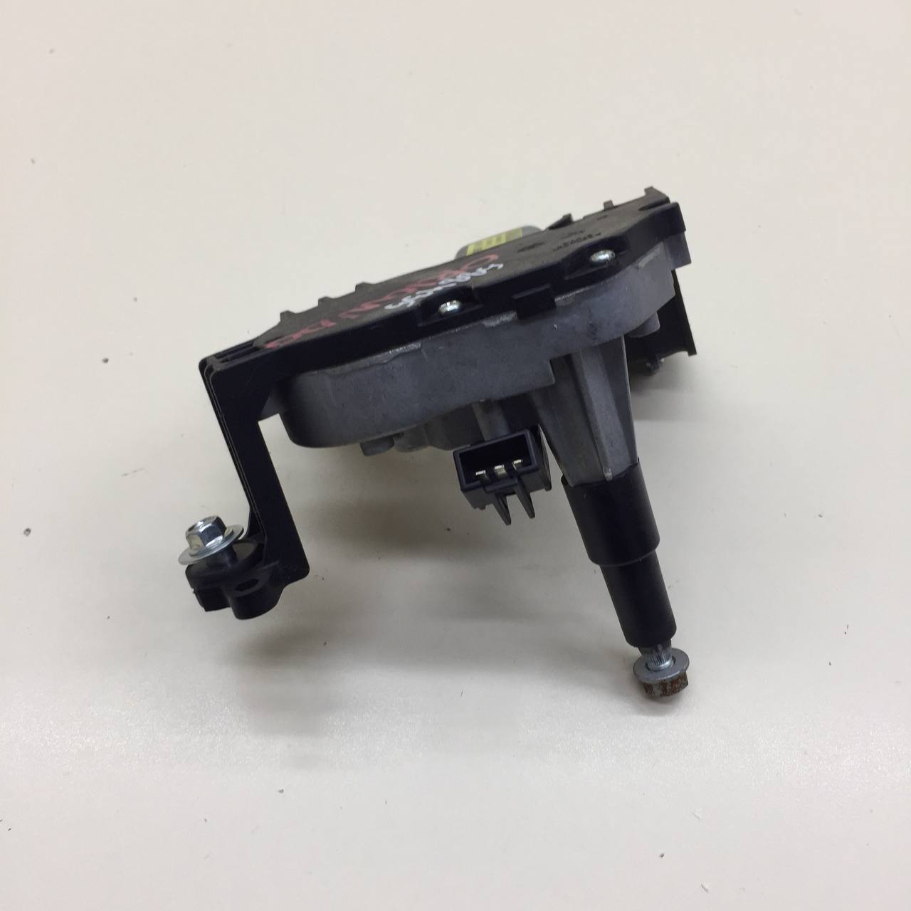 Моторчик стеклоочистителя задний Chevrolet Cruze (J300) 2009-2016