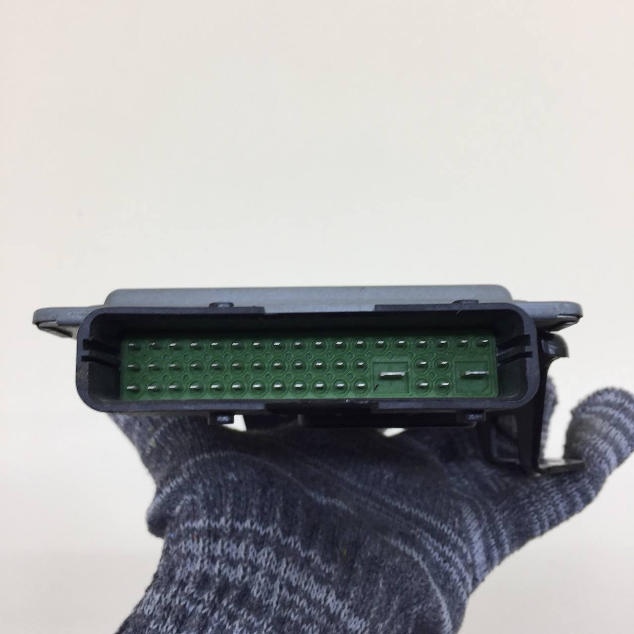 Блок электронный Cadillac STS 2004-2011