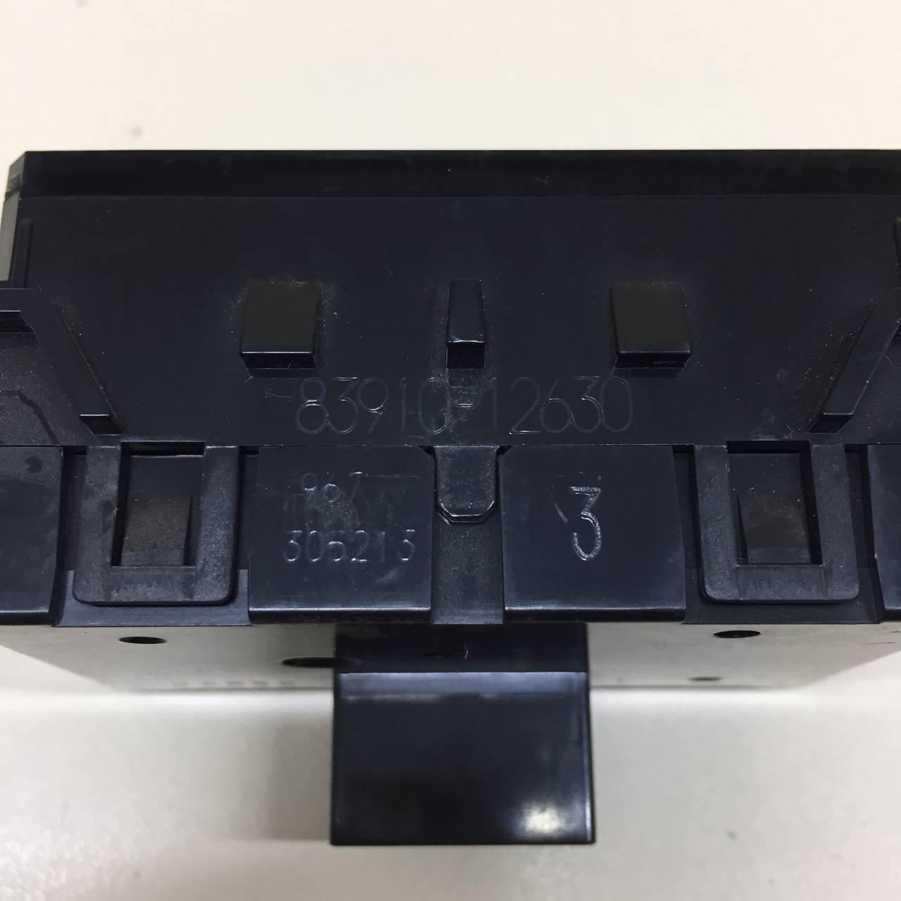 Часы Toyota Corolla E180 2013-2019 Часы Toyota Corolla E180 2013-2019