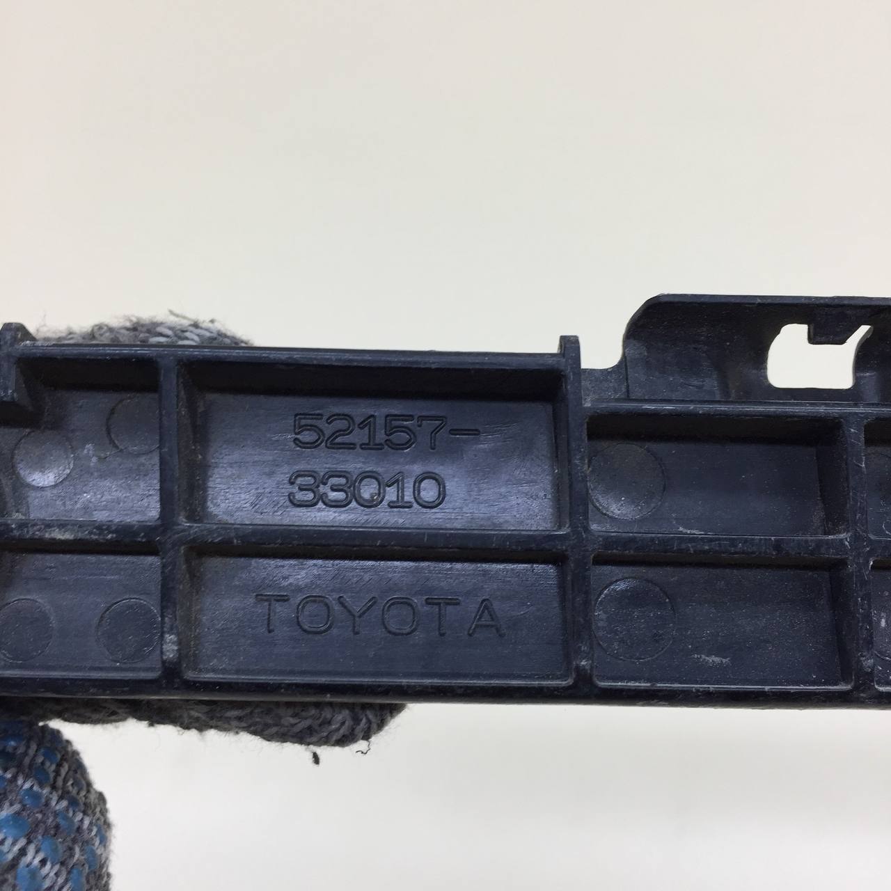 Кронштейн заднего бампера правый Toyota Camry (XV40) 2006-2011 Кронштейн заднего бампера правый Toyota Camry (XV40) 2006-2011