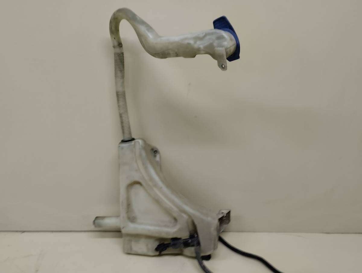 Бачок омывателя Audi Q7 (4L) 2005-2015