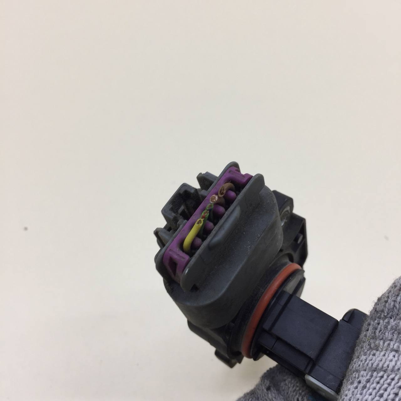 Датчик расхода воздуха (массметр, дмрв) Lada Granta 2011>