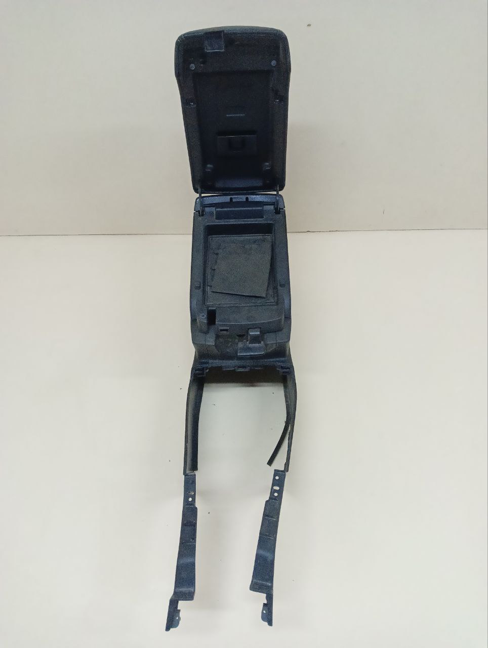 Подлокотник Subaru Legacy (B14) 2010-2015