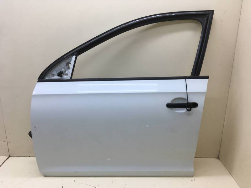 Дверь передняя левая Skoda Rapid 2012-2020 Дверь передняя левая Skoda Rapid 2012-2020