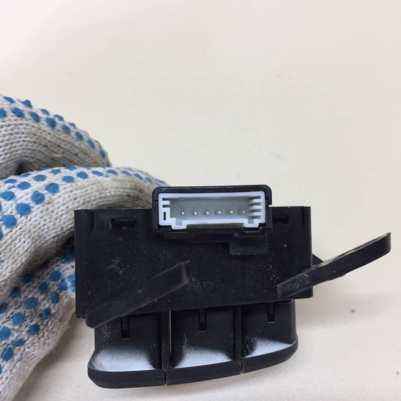 Блок кнопок Kia Optima 3 (TF) 2010-2015 Блок кнопок Kia Optima 3 (TF) 2010-2015