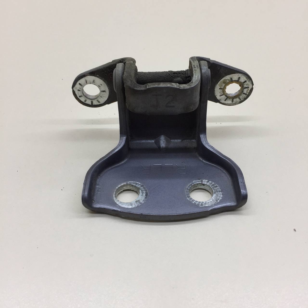 Петля двери задней правой нижняя Chevrolet Aveo T250 2005-2011