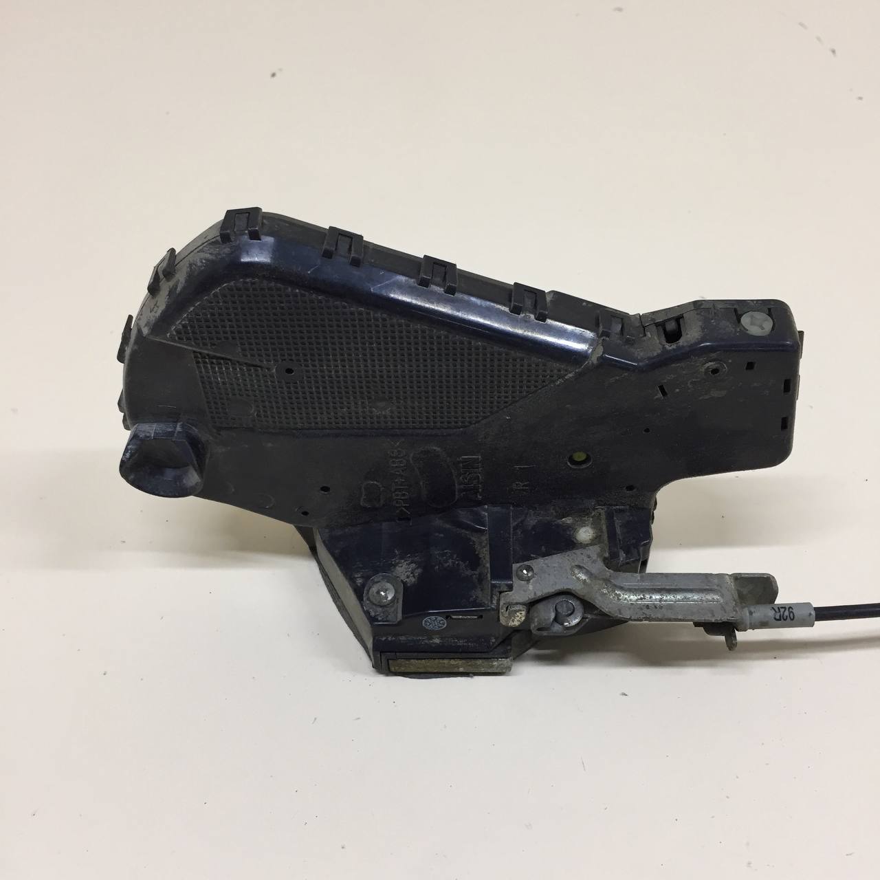 Замок багажника Toyota Land Cruiser Prado (J150) 2009-2022 Замок багажника Toyota Land Cruiser Prado (J150) 2009-2022