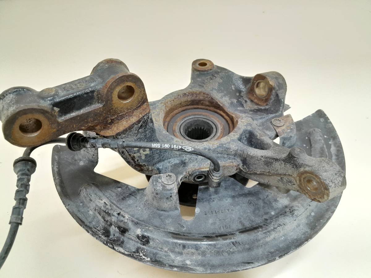 Кулак поворотный передний левый Renault Megane (3) 2009-2016