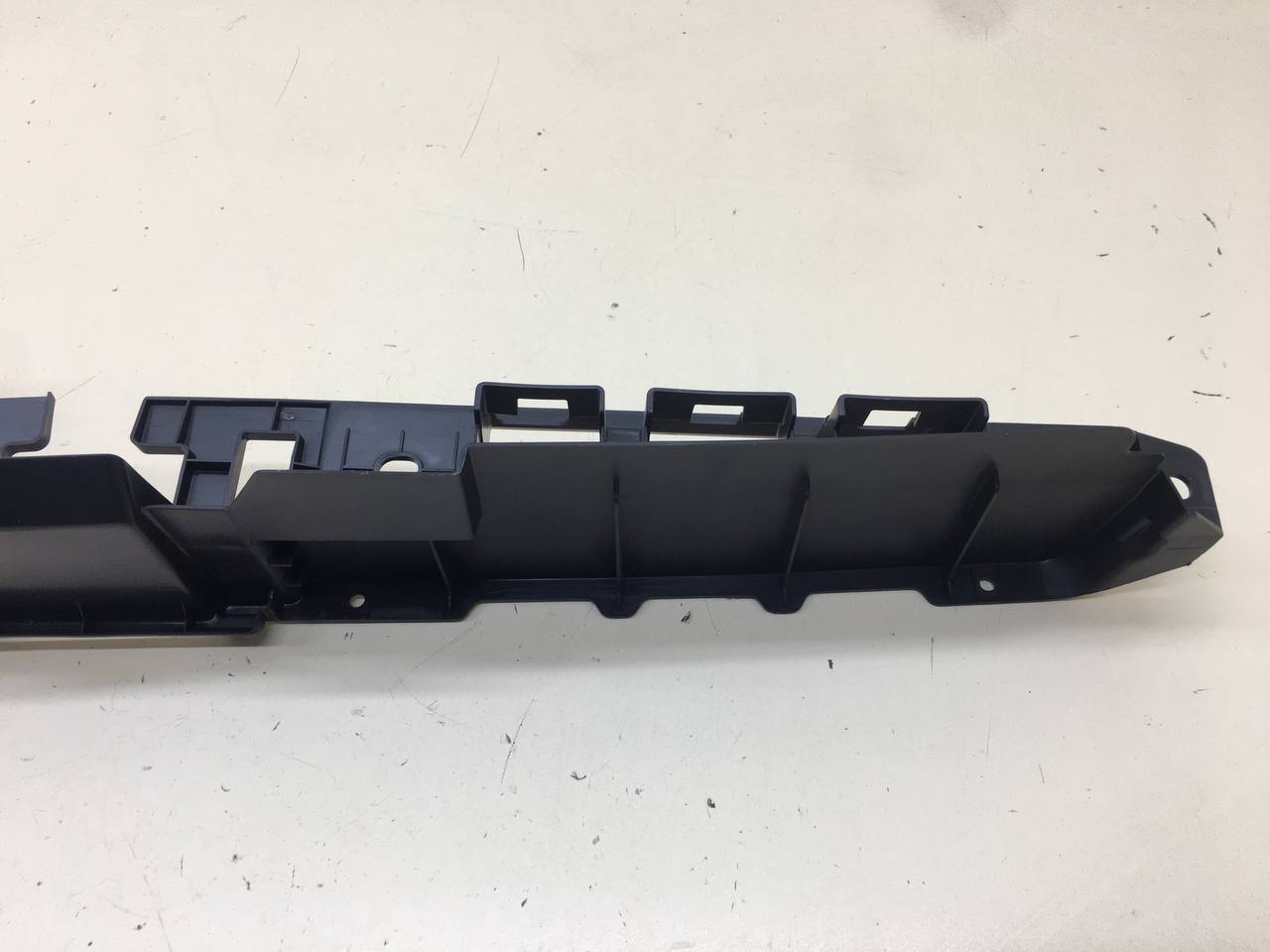Кронштейн решетки радиатора Subaru Impreza (G13/G23) 2012-2016