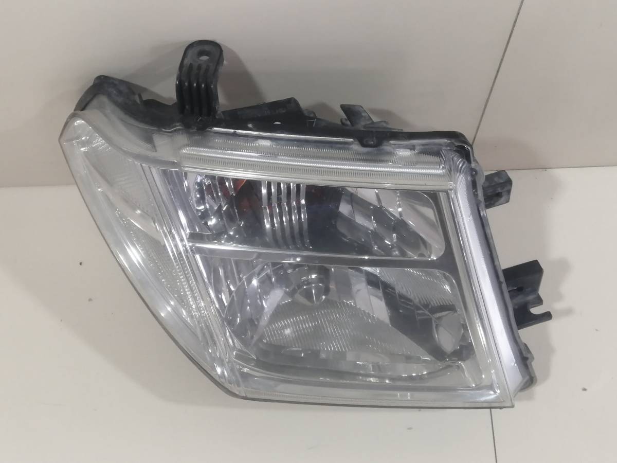 Фара правая Nissan Pathfinder (R51) 2005-2014