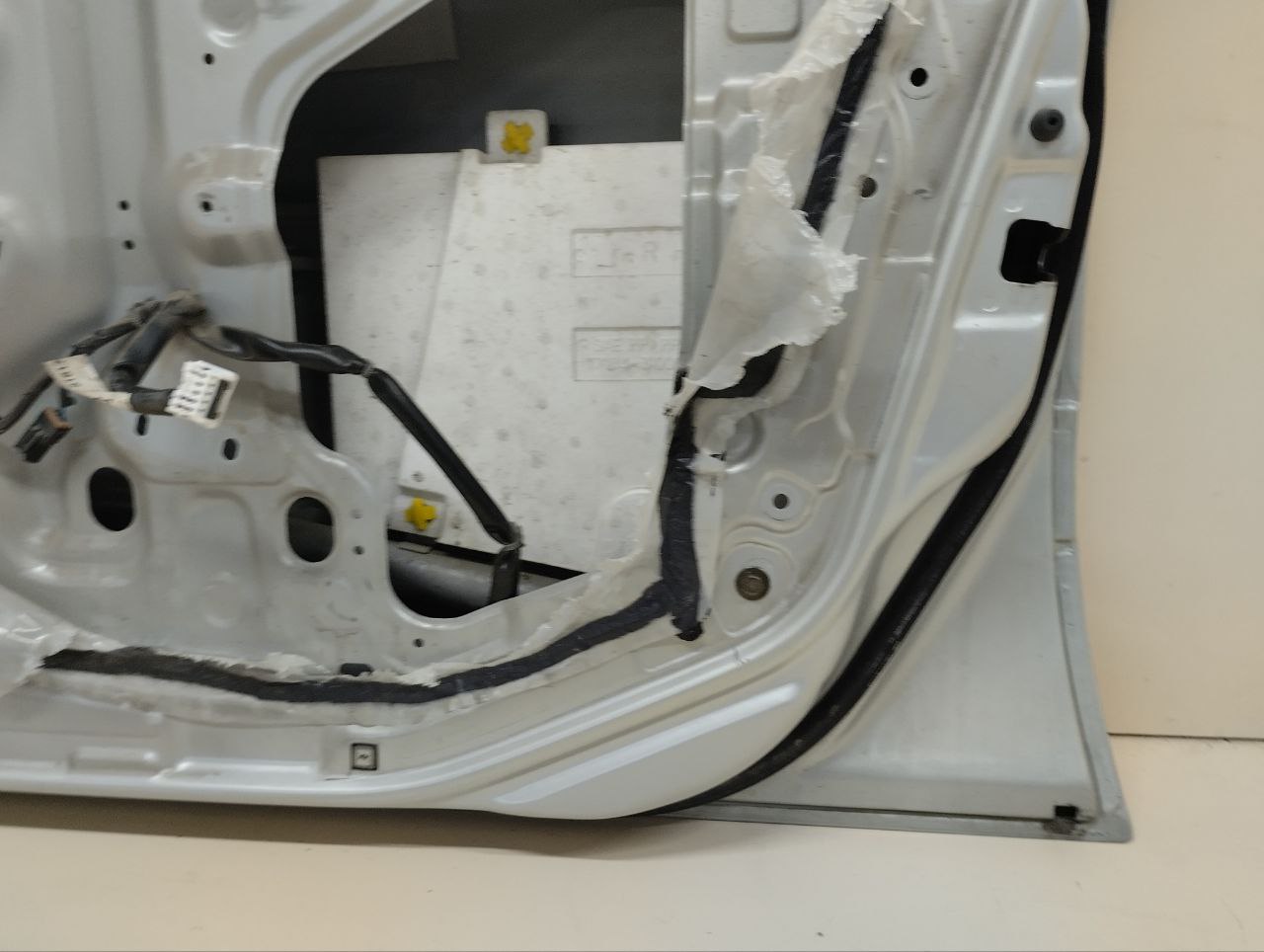 Дверь передняя правая Nissan Almera Classic (B10) 2006-2013