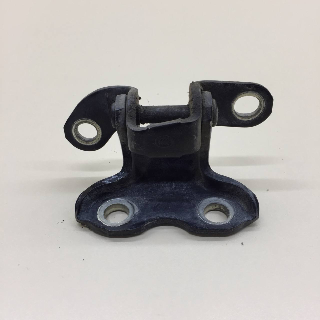 Петля двери задней левой верхняя Toyota Auris (E150) 2006-2012