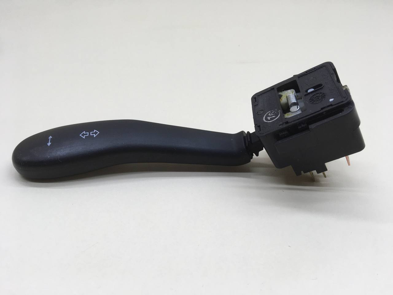 Переключатель поворотов подрулевой Chevrolet Niva 2009-2020