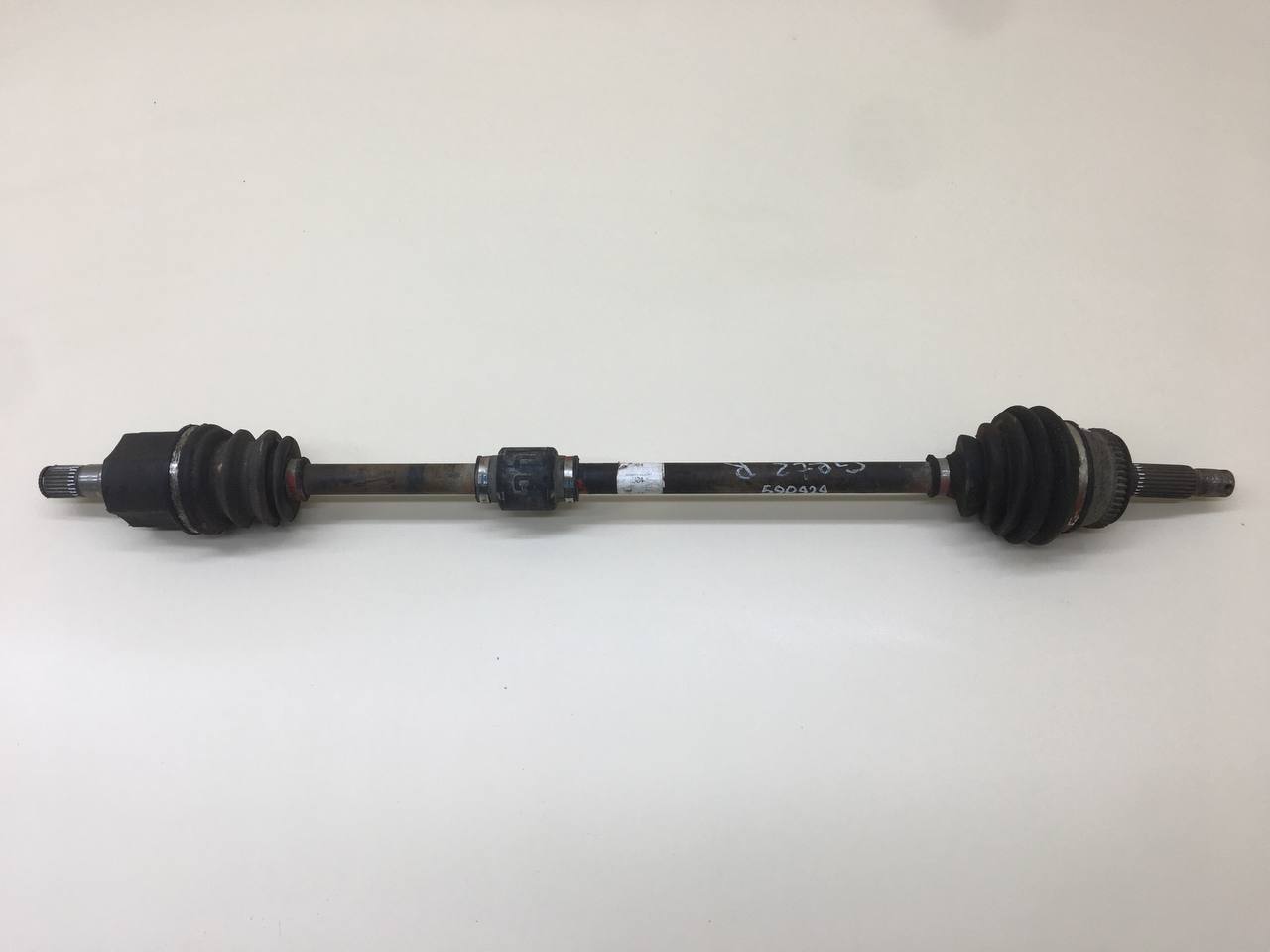 Полуось передняя правая Hyundai Getz 2002-2010 Полуось передняя правая Hyundai Getz 2002-2010
