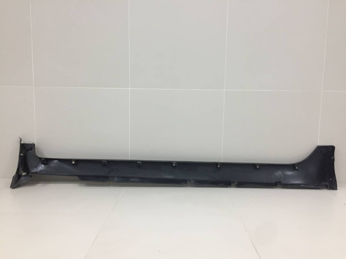 Накладка на порог (наружная) Nissan Primera (P12) 2002-2007