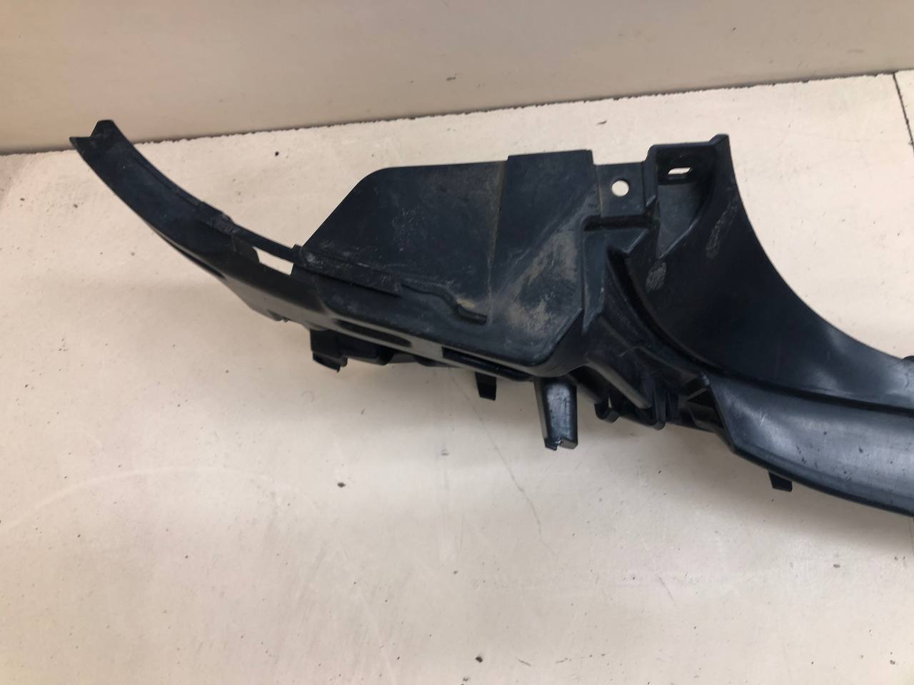 Кронштейн заднего бампера BMW 7-Series F01,F02  2008-2015