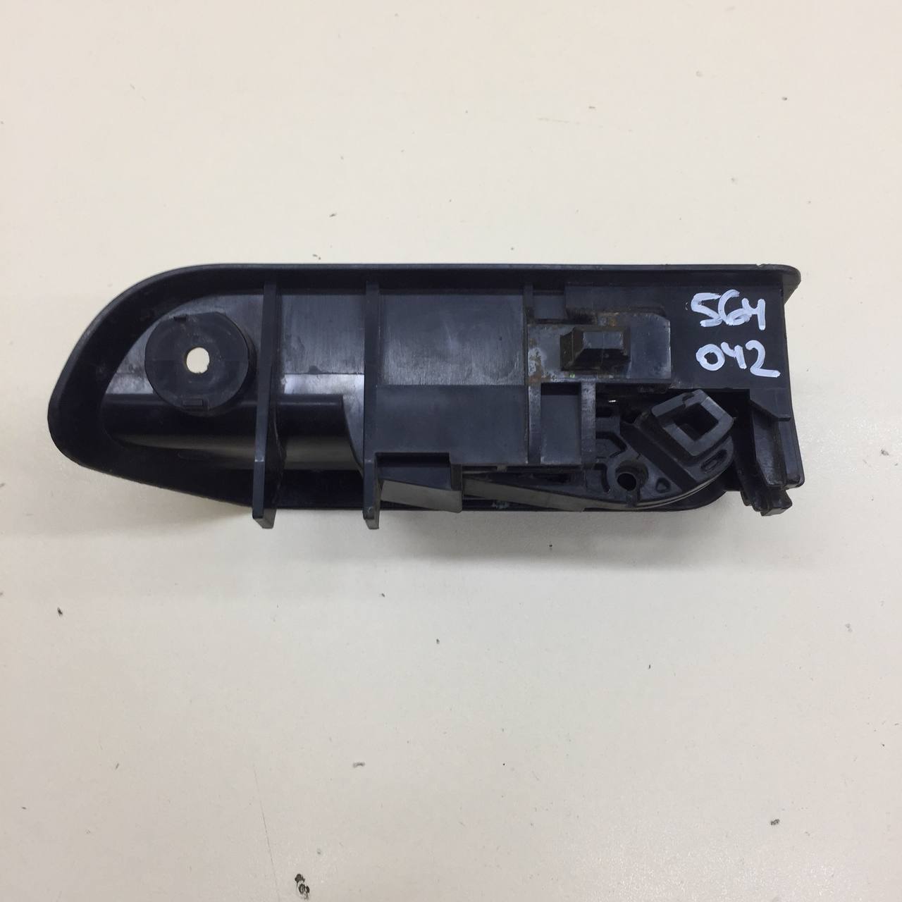 Ручка открывания багажника Toyota Corolla E150 2006-2013