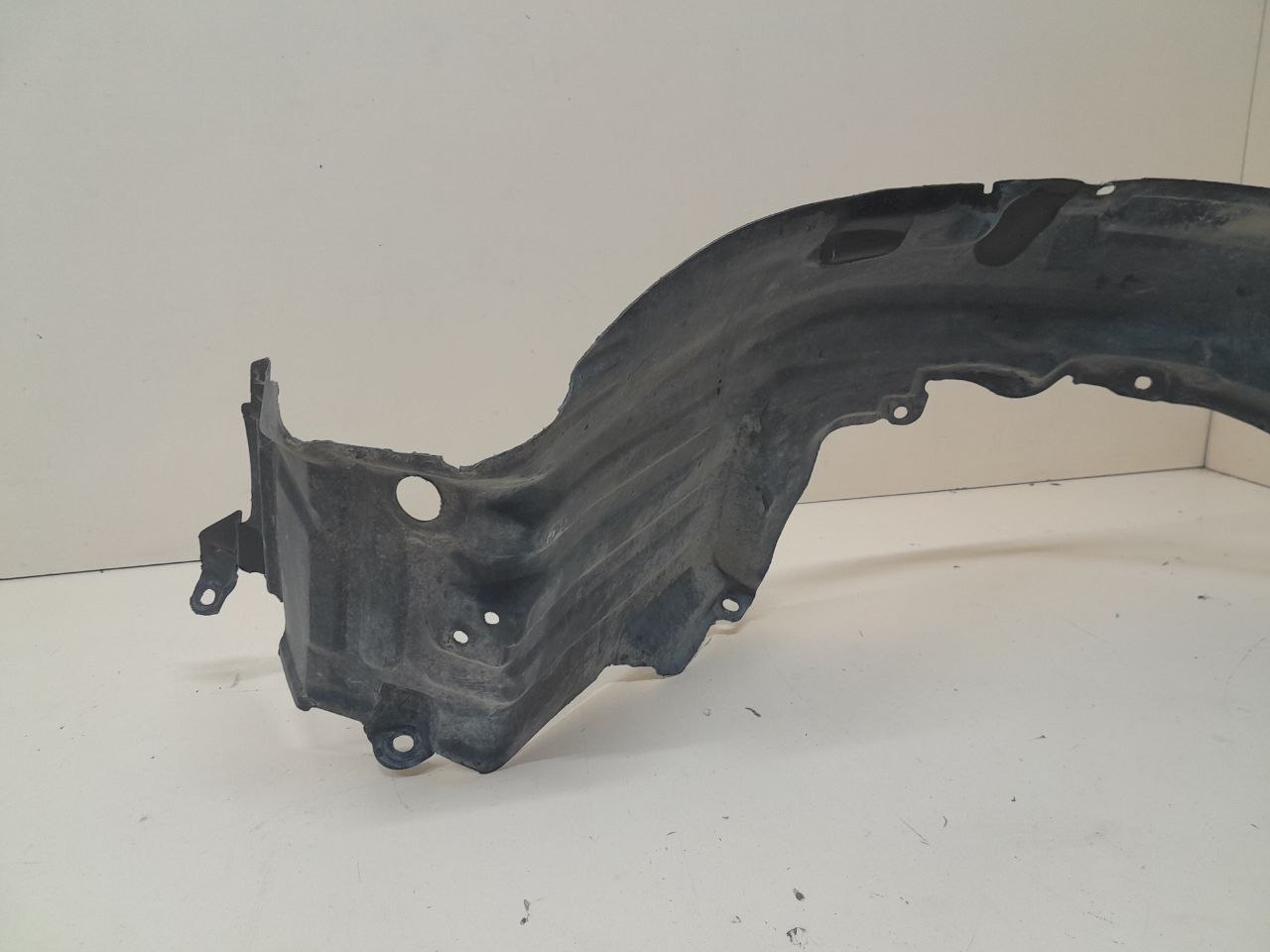 Локер передний левый Nissan Almera (N16) 2000-2006