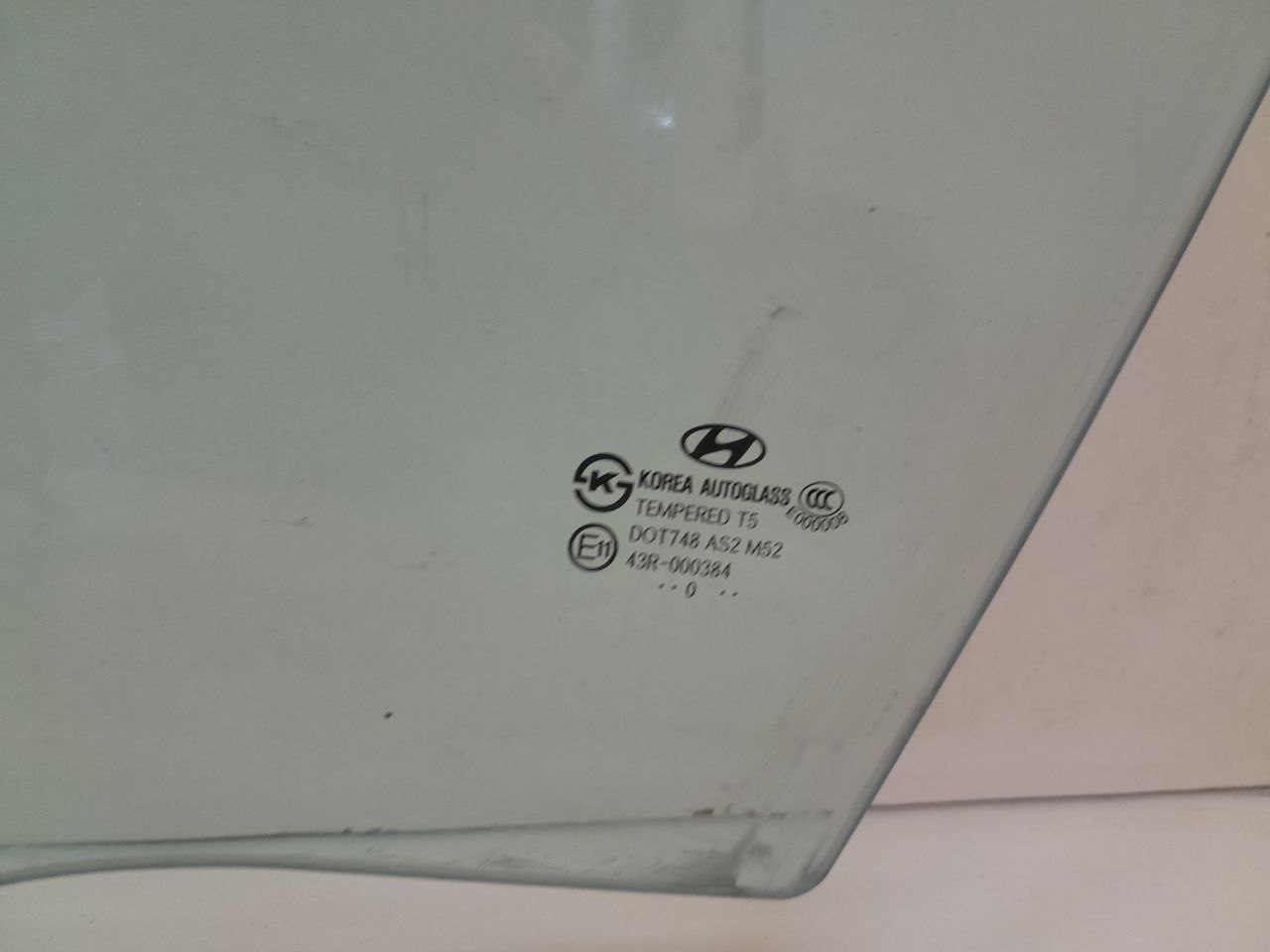 Стекло двери передней левой Hyundai Sonata 6 (YF) 2010-2014