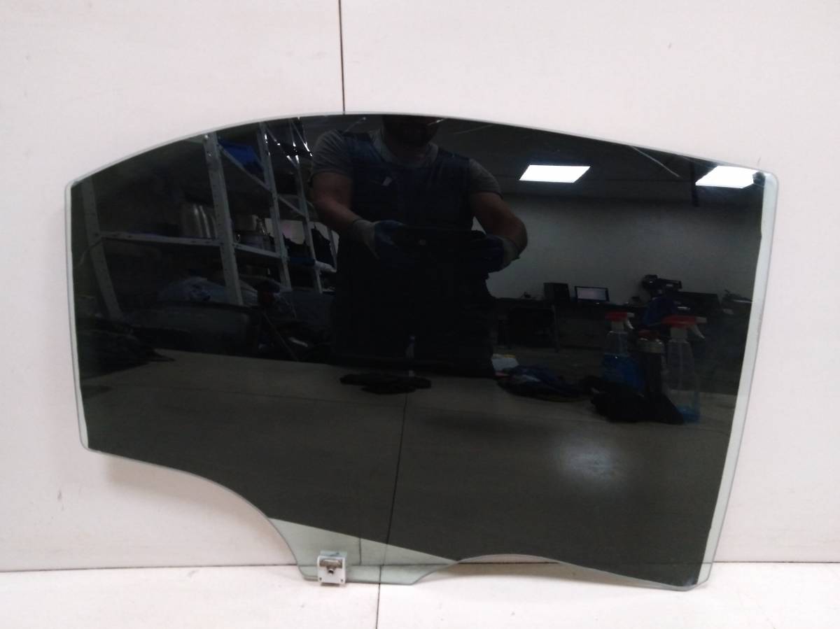 Стекло двери задней правой Mazda Mazda 6 (GG) 2002-2007