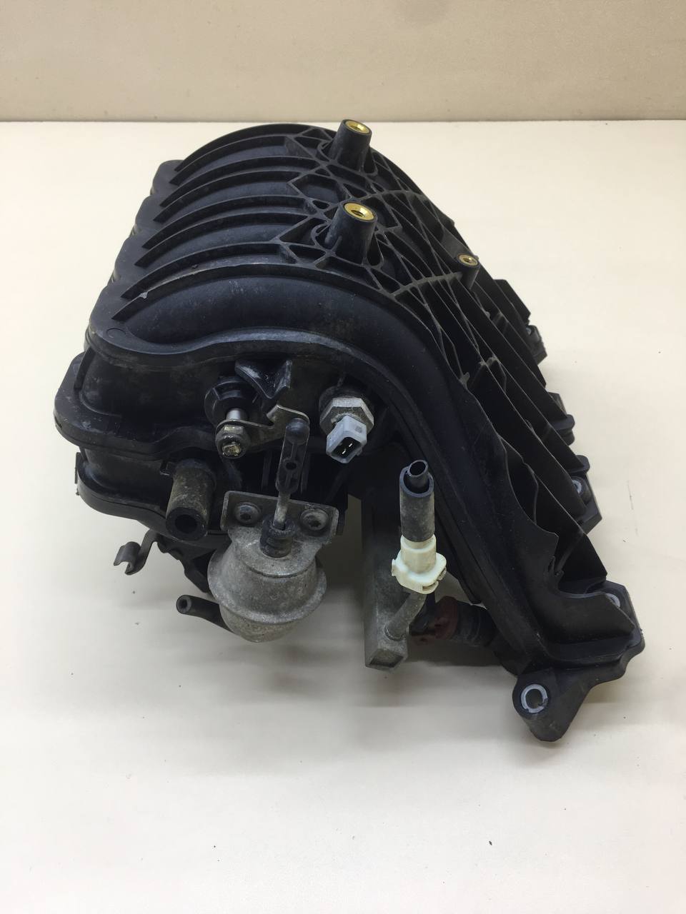 Коллектор впускной Chevrolet Lacetti (J200) 2003-2013 Коллектор впускной Chevrolet Lacetti (J200) 2003-2013
