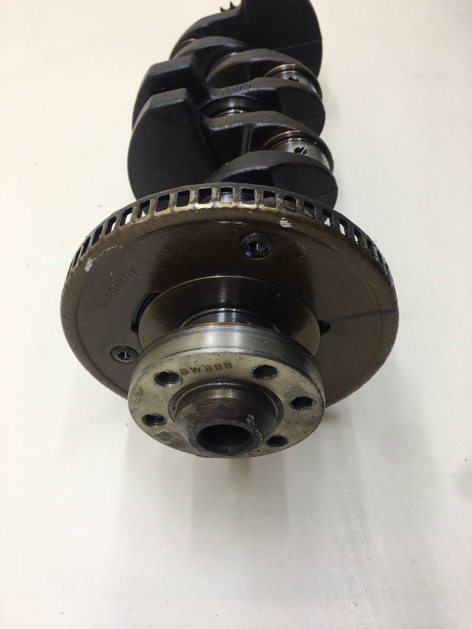 Коленвал Volkswagen Jetta (A5) 2006-2011 Коленвал Volkswagen Jetta (A5) 2006-2011