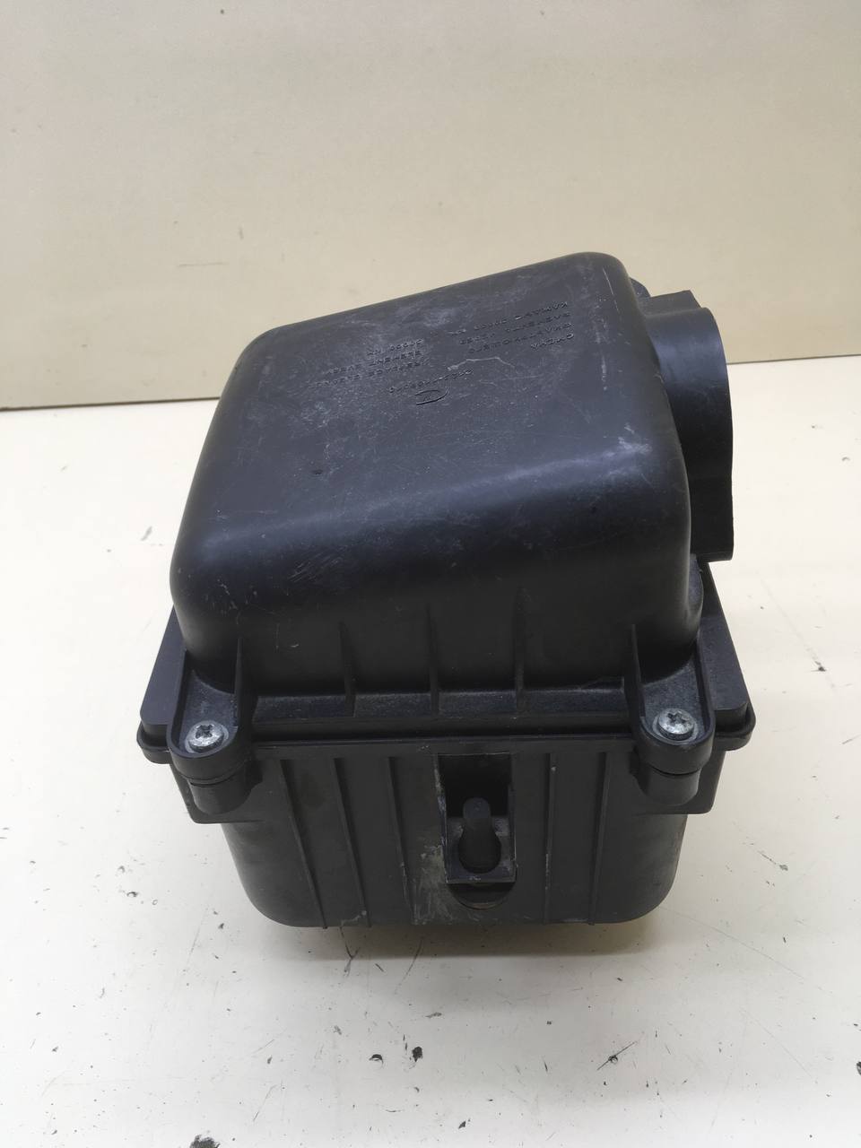 Корпус воздушного фильтра Chevrolet Niva 2009-2020 Корпус воздушного фильтра Chevrolet Niva 2009-2020