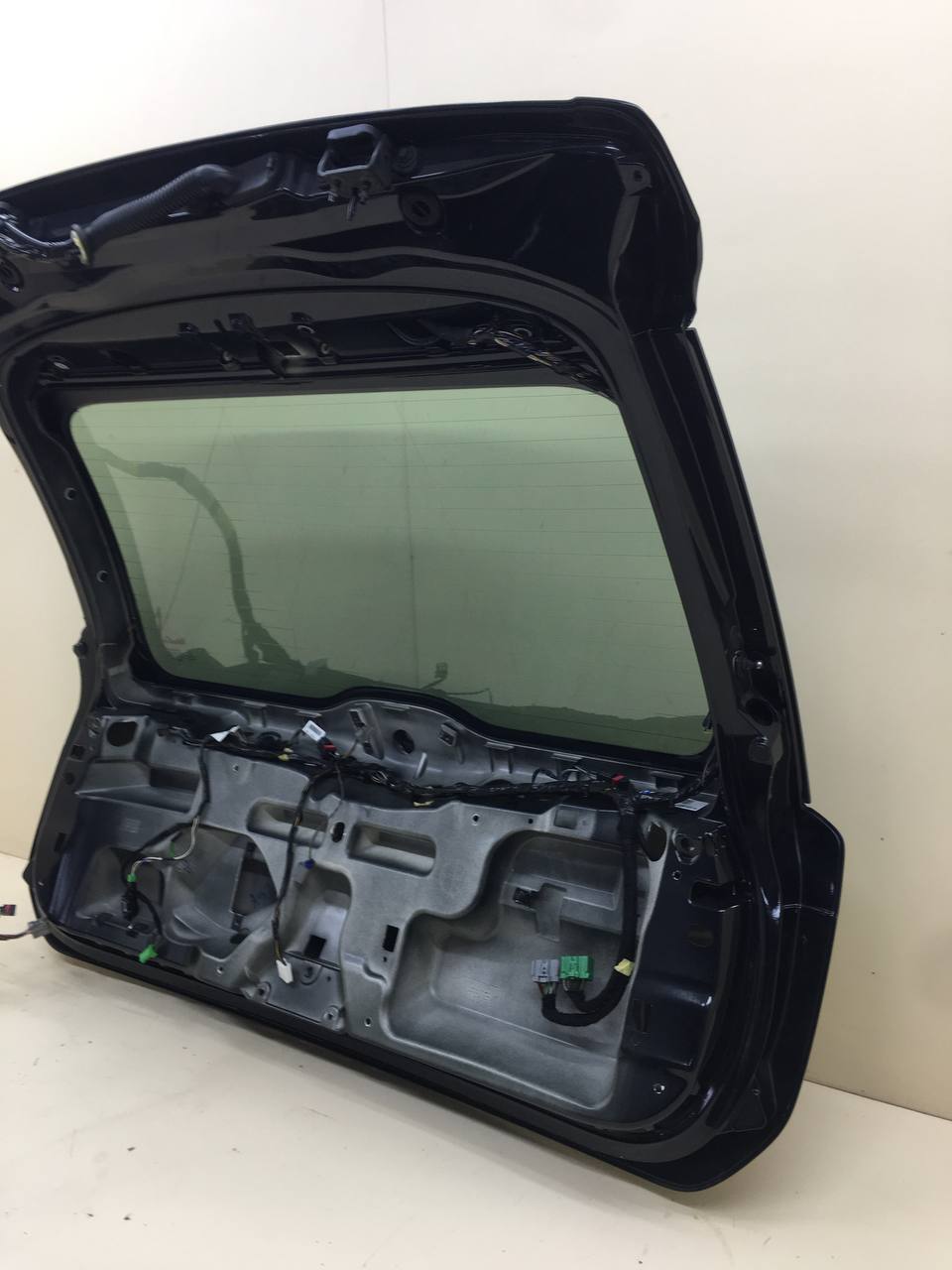 Дверь багажника со стеклом Volvo XC60 2008-2017