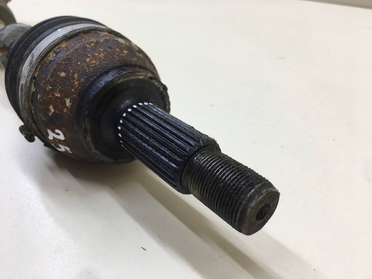Полуось передняя правая Mazda Mazda 2 (DE) 2007-2014 Полуось передняя правая Mazda Mazda 2 (DE) 2007-2014