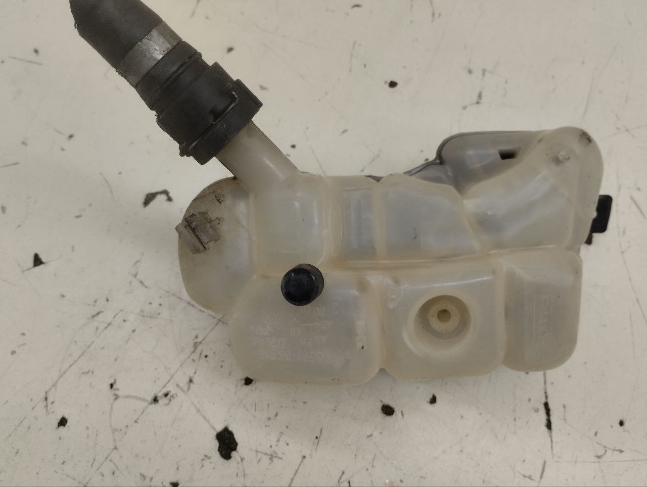 Бачок расширительный Ford Mondeo 4 2007-2015 Бачок расширительный Ford Mondeo 4 2007-2015