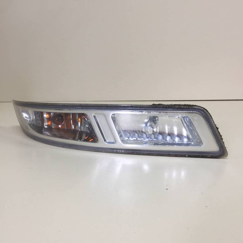 Указатель поворота в бампер правый Nissan Almera Classic (B10) 2006-2013 Указатель поворота в бампер правый Nissan Almera Classic (B10) 2006-2013