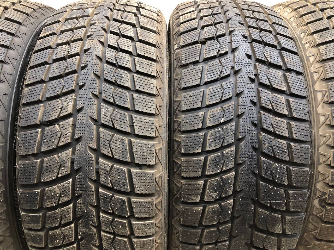 Шины к-кт R21 Всесезонные WINTER DEFENDER