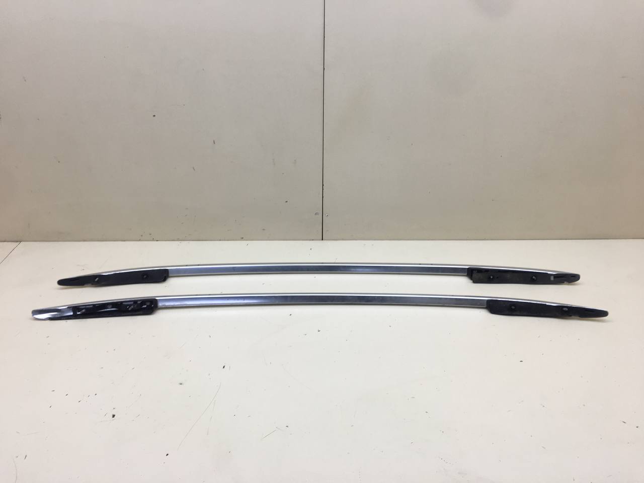 Рейлинг боковой Volkswagen Tiguan (5N1) 2007-2011 Рейлинг боковой Volkswagen Tiguan (5N1) 2007-2011