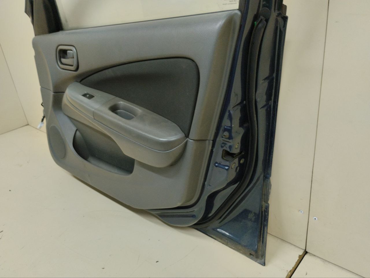 Дверь передняя правая Nissan Almera Classic (B10) 2006-2013