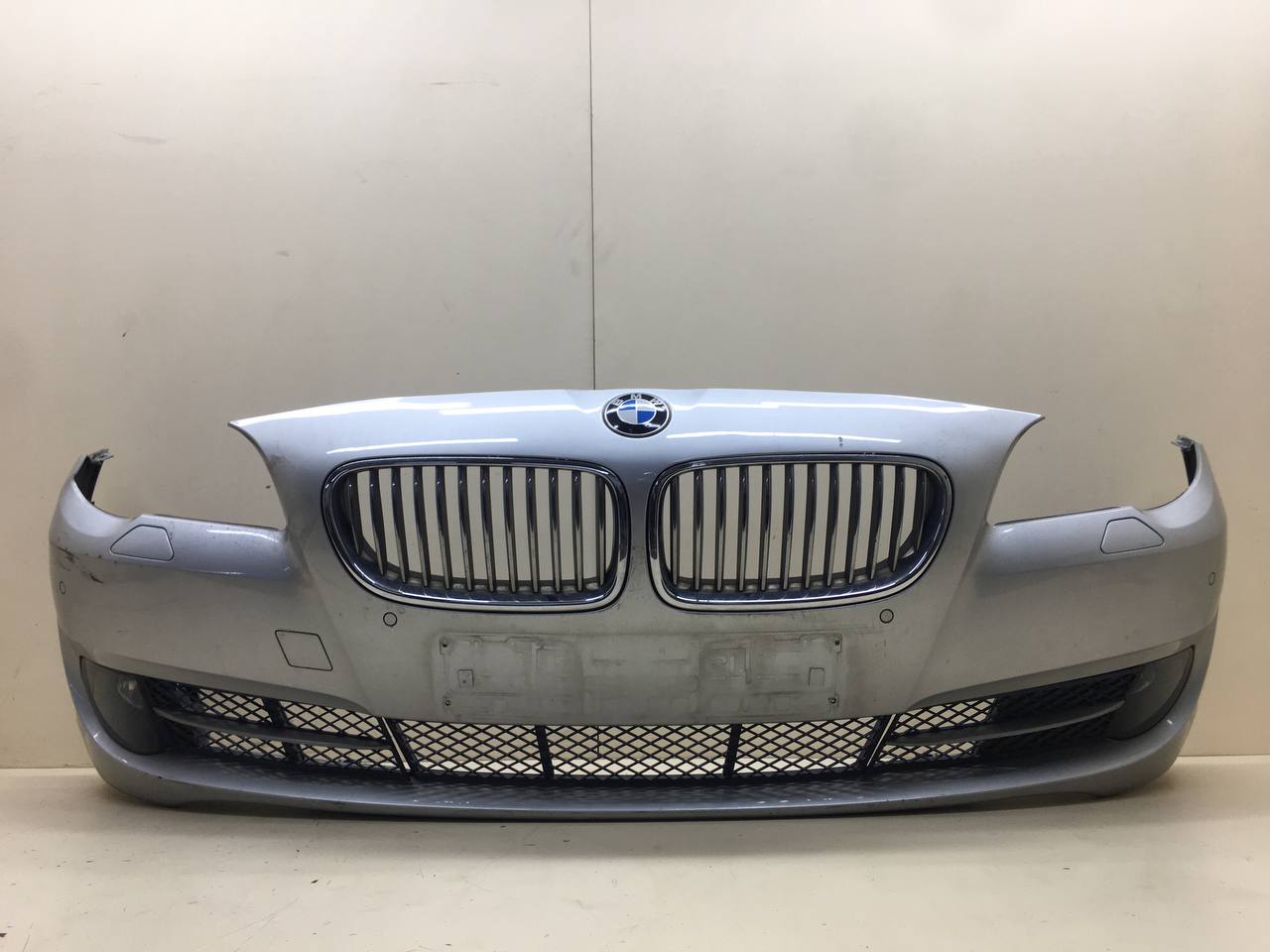 Бампер передний BMW 5-series F10/F11 2009-2016