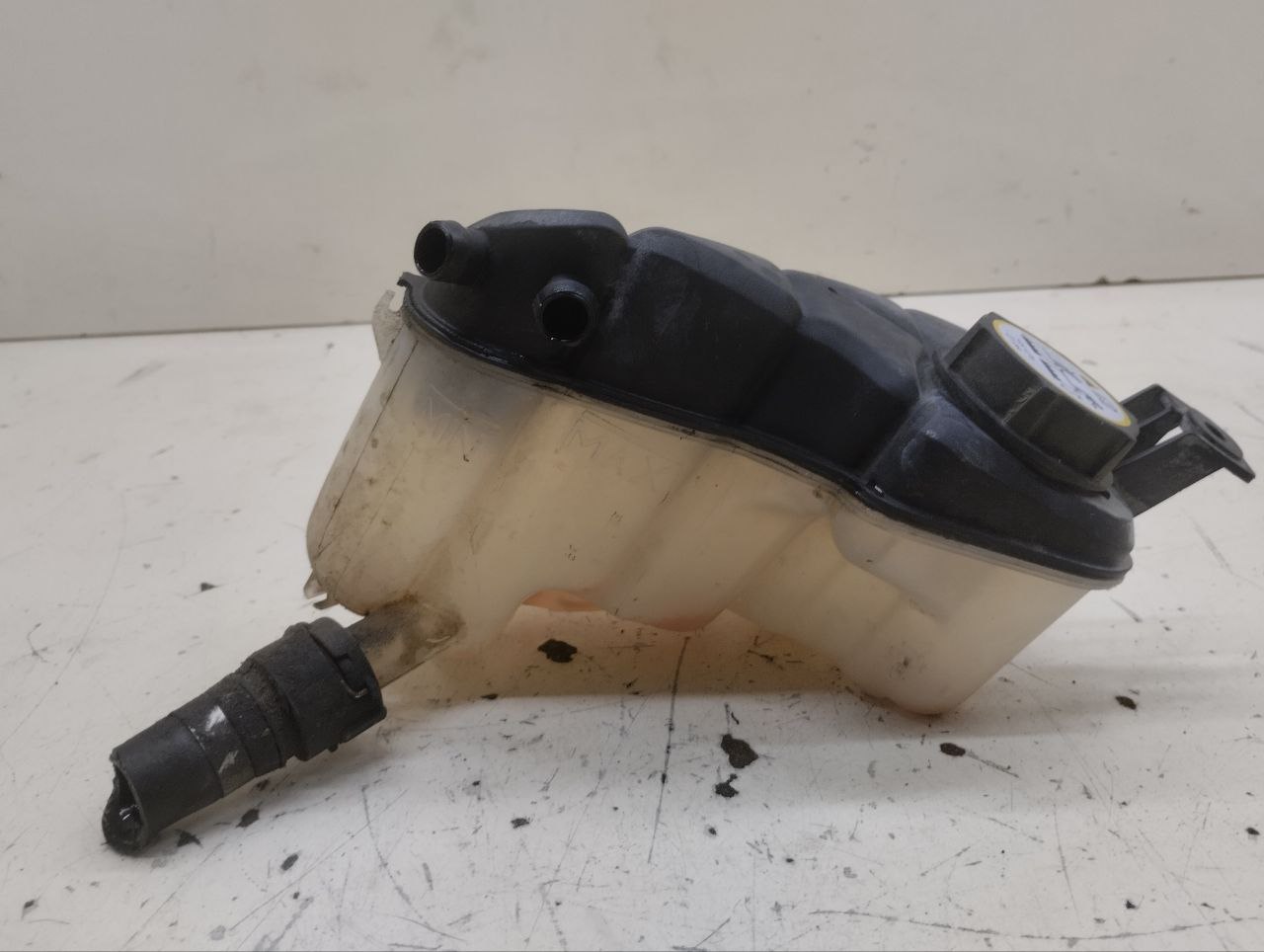 Бачок расширительный Ford Mondeo 4 2007-2015 Бачок расширительный Ford Mondeo 4 2007-2015